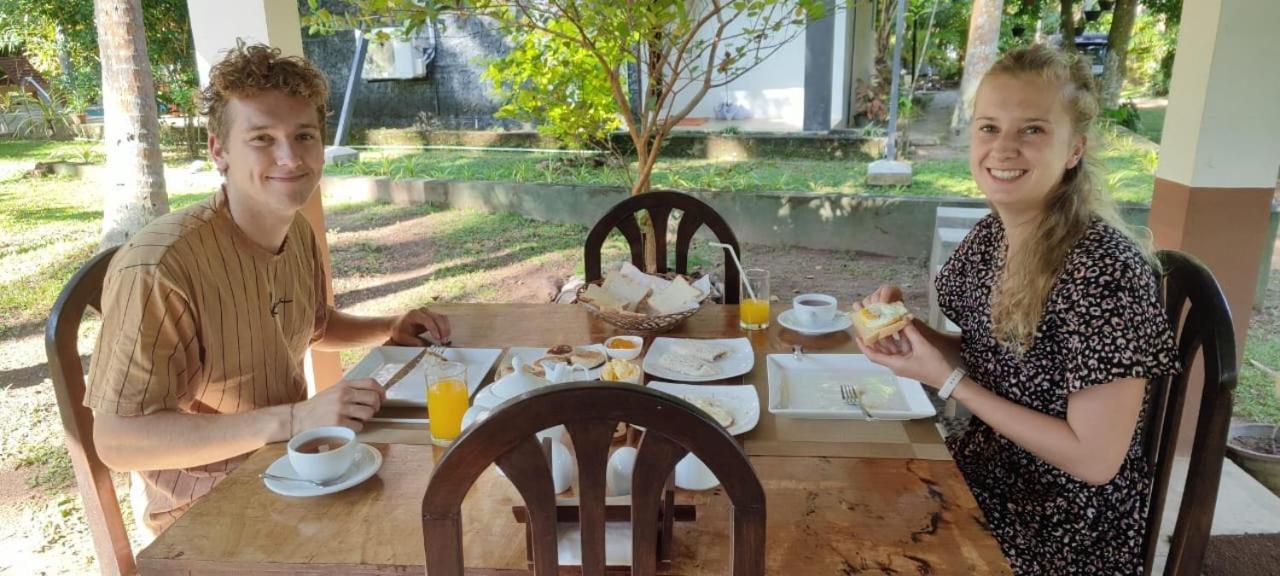 Elegant Hamlets Home Stay Chilaw Kültér fotó